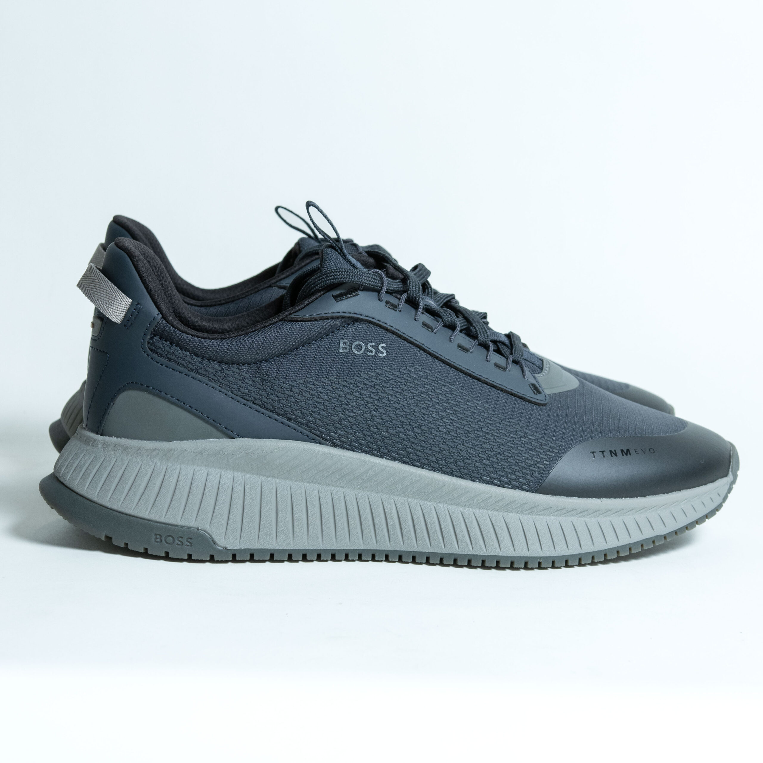 Tenis Boss Titanium_Runn_lt en azul marino y gris - Imagen 4